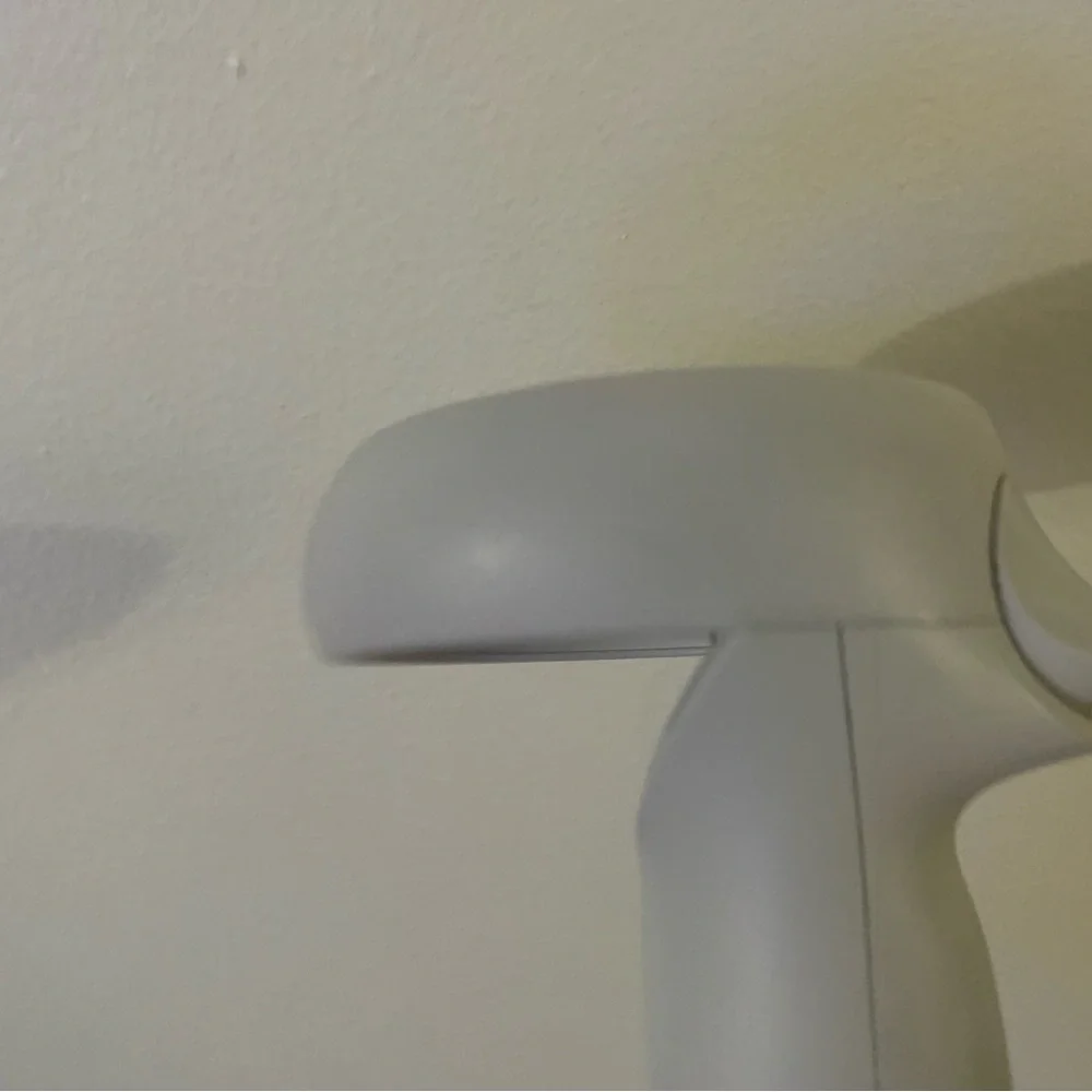 Virtual Reality Headset in Gray